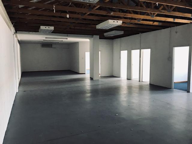 To Let commercial Property for Rent in Milnerton Central Western Cape